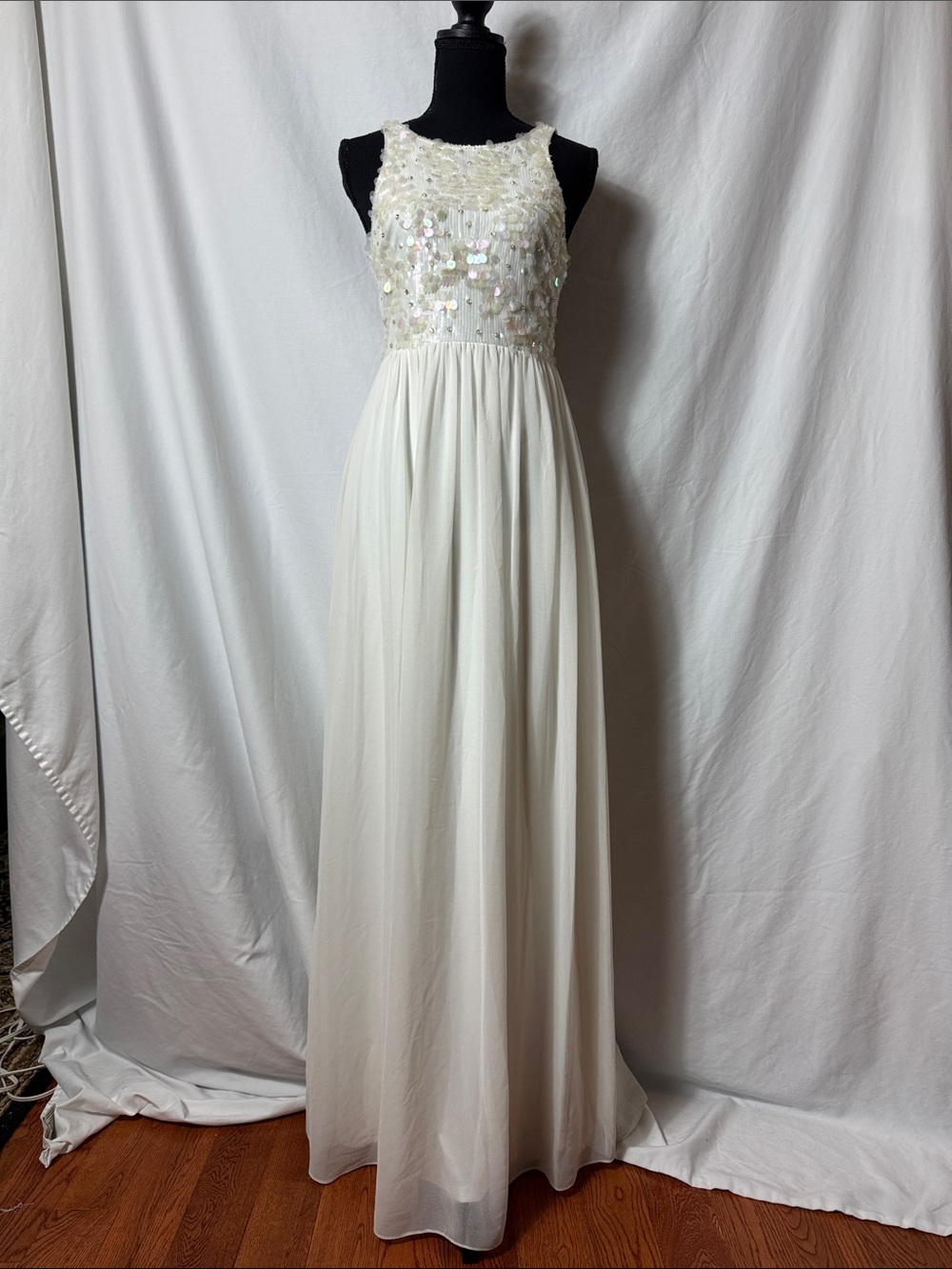 Jenny Packham Ivory Sequin Embellished Chiffon Maxi or Wedding Dress